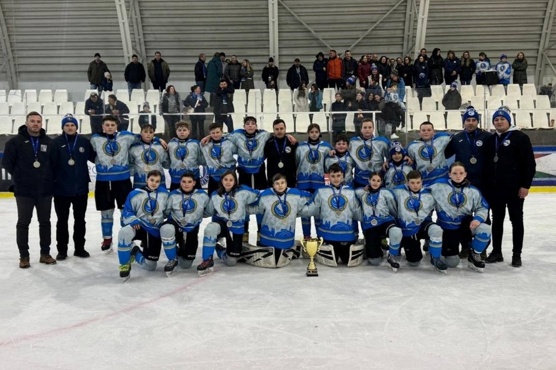 Ezüstérmes lett a Felcsík SK &bullet;  Fotó: Román Jégkorong-szövetség (FRHG)