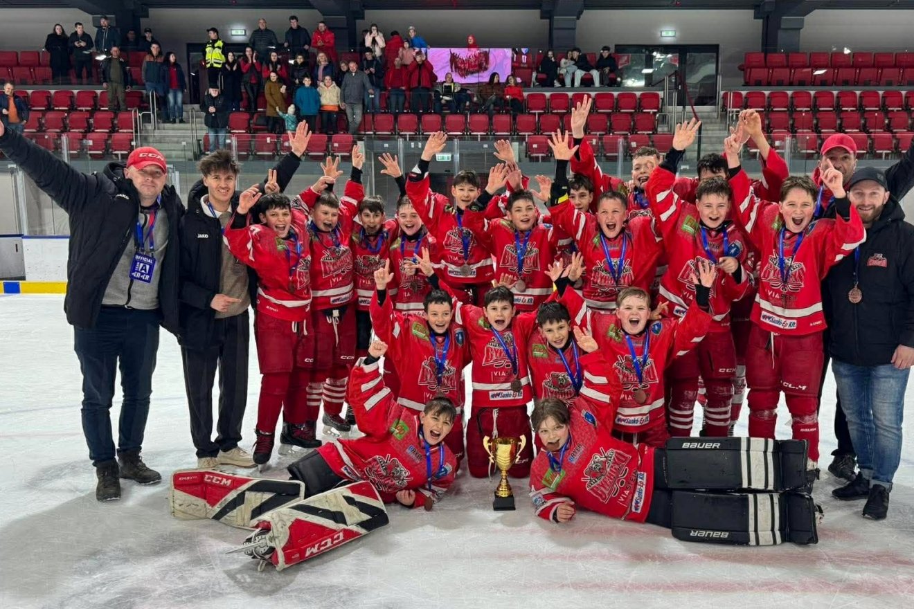 Bronzérmes a Gyergyószentmiklósi ISK &bullet;  Fotó: Román Jégkorong-szövetség (FRHG)