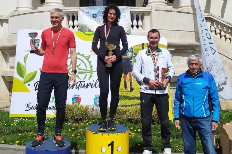 Taroltak a VSK Csíkszereda tájfutói Sinaián