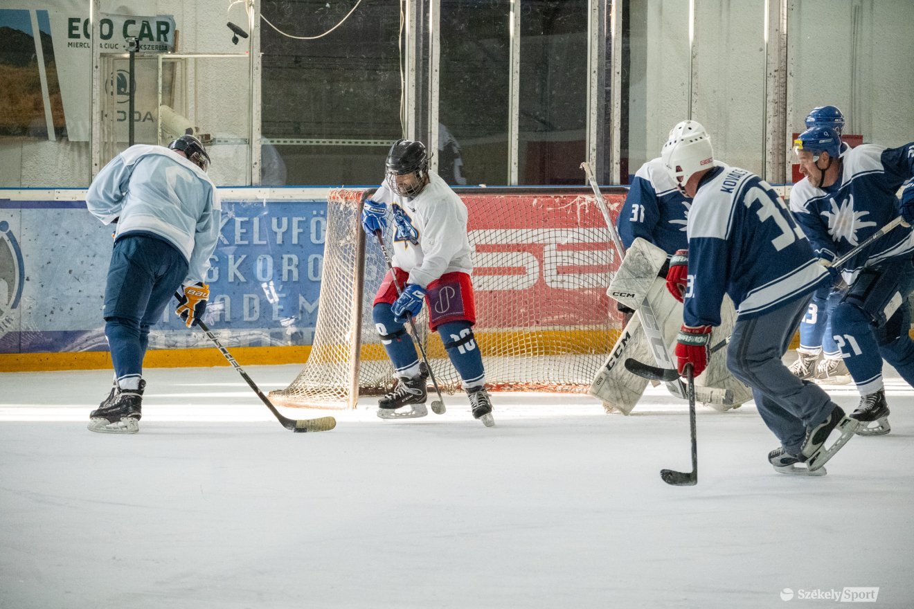 &bullet;  Fotó: Borbély Fanni