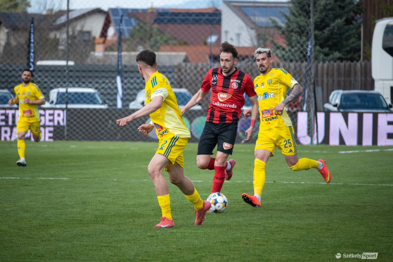 &bullet;  Fotó: Borbély Fanni