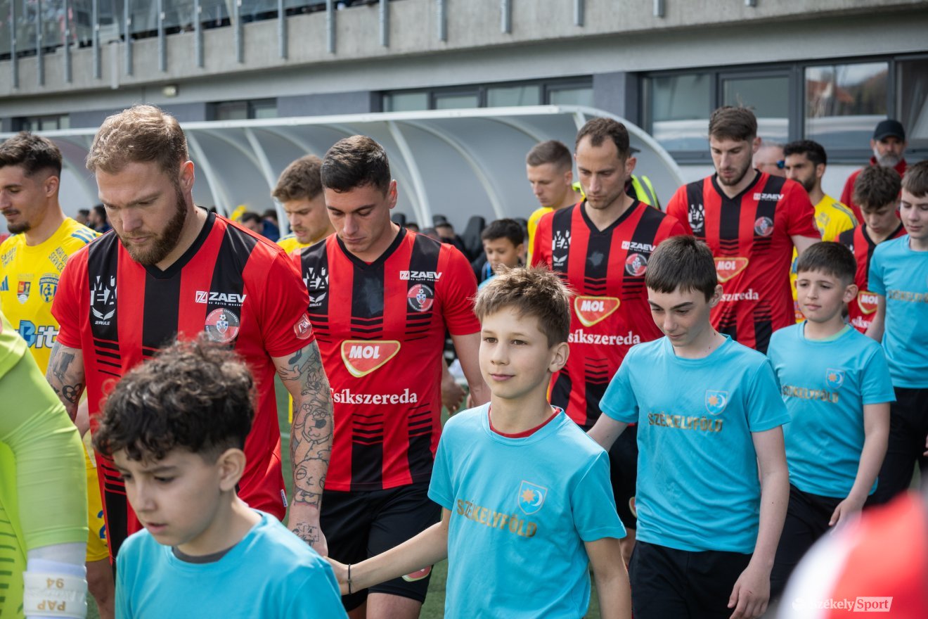 &bullet;  Fotó: Borbély Fanni