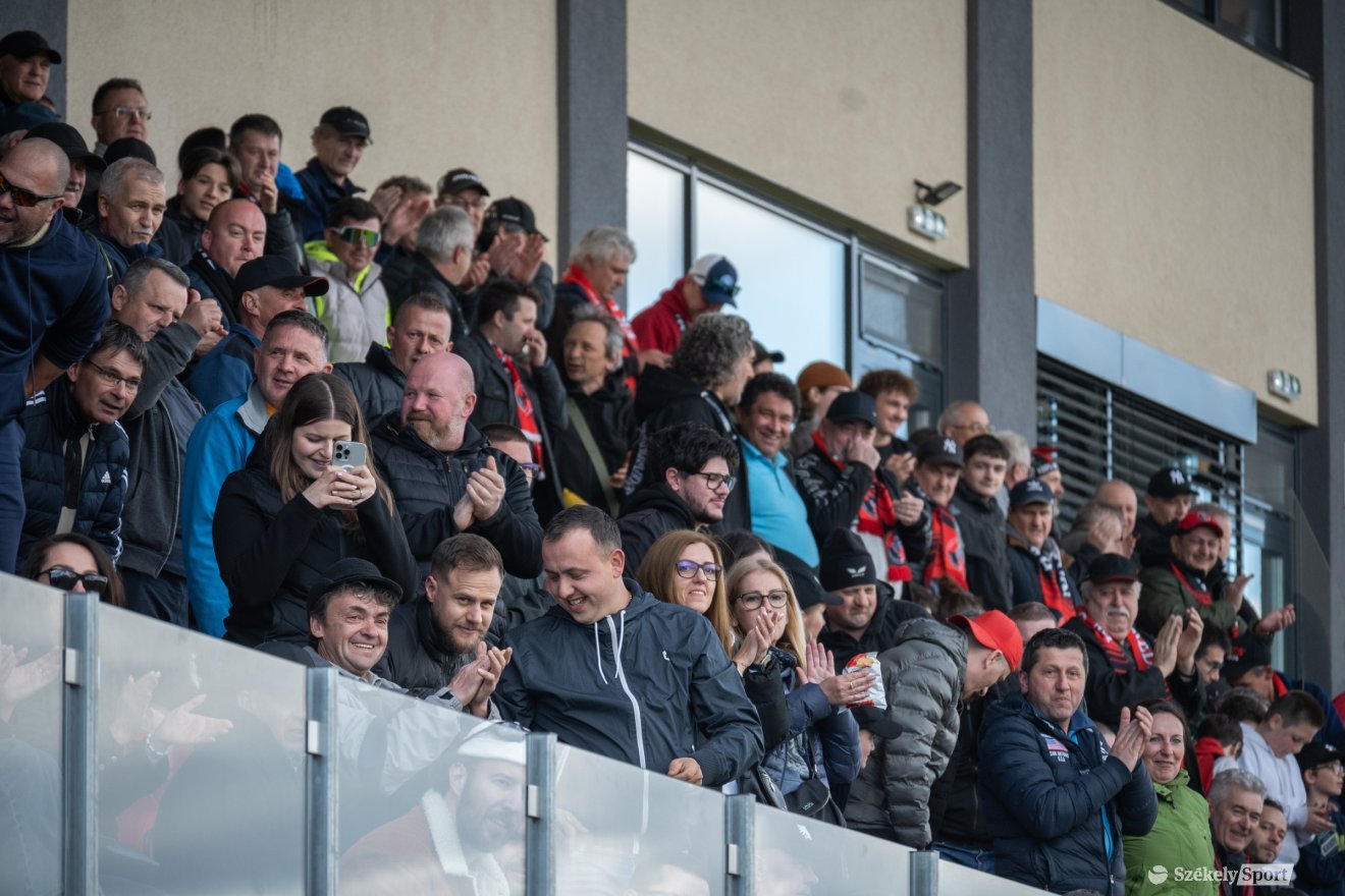 &bullet;  Fotó: Borbély Fanni