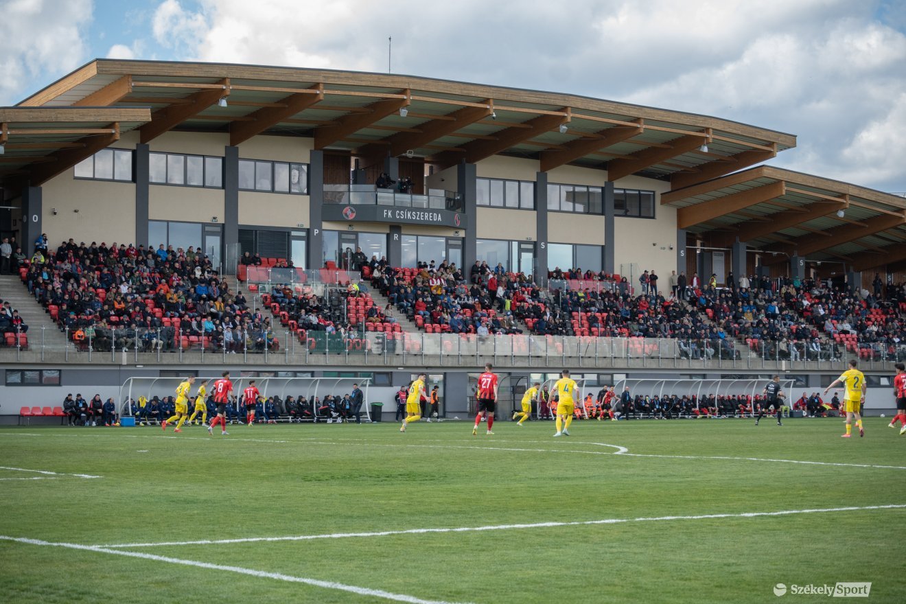 &bullet;  Fotó: Borbély Fanni