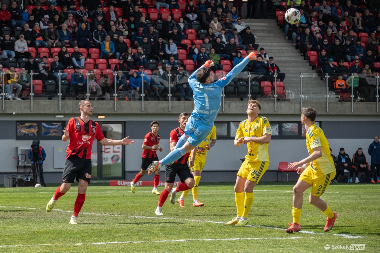 &bullet;  Fotó: Borbély Fanni