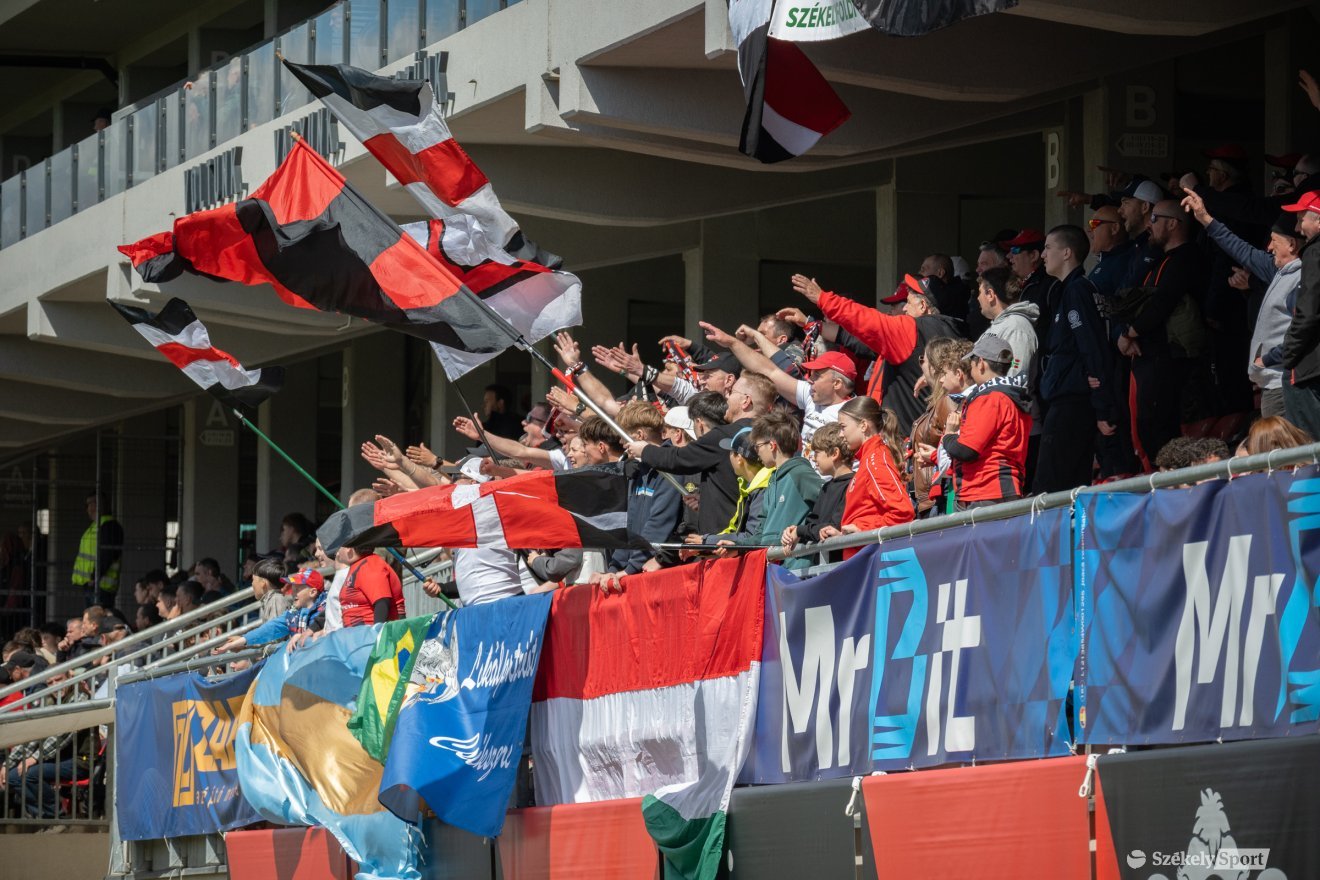 &bullet;  Fotó: Borbély Fanni