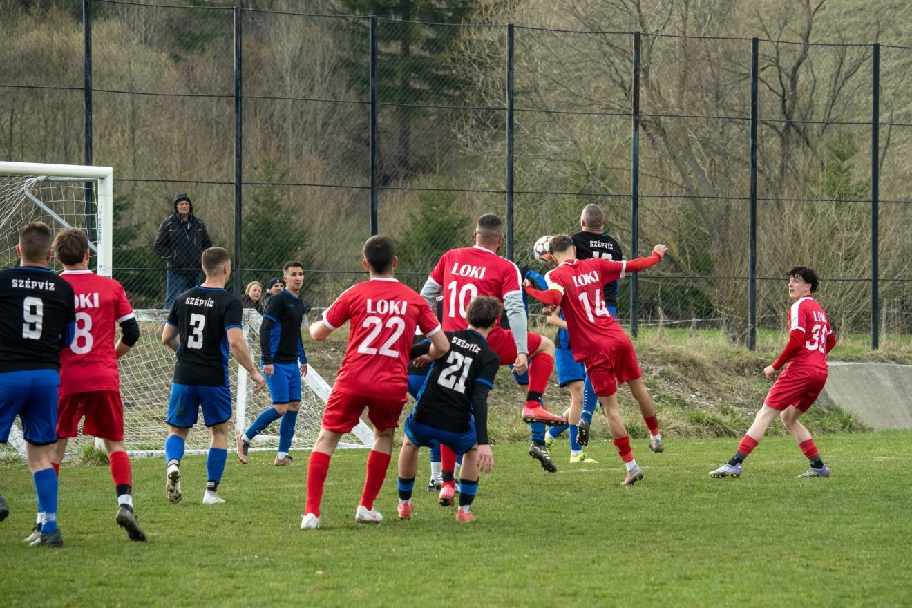 &bullet;  Fotó: Facebook/ Gyimesközéploki Loki SC