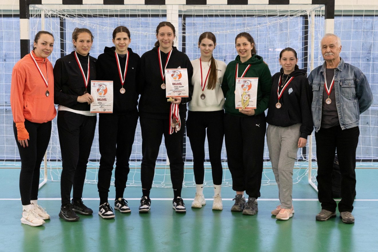 A bajnokság különdíjasai &bullet;  Fotó: Halmágyi Zsolt