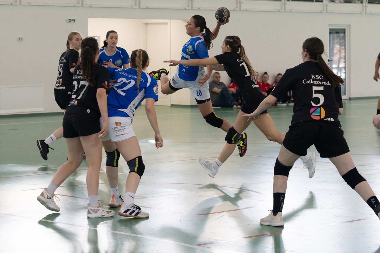 &bullet;  Fotó: Halmágyi Zsolt