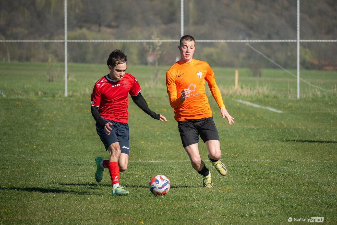 &bullet;  Fotó: Borbély Fanni