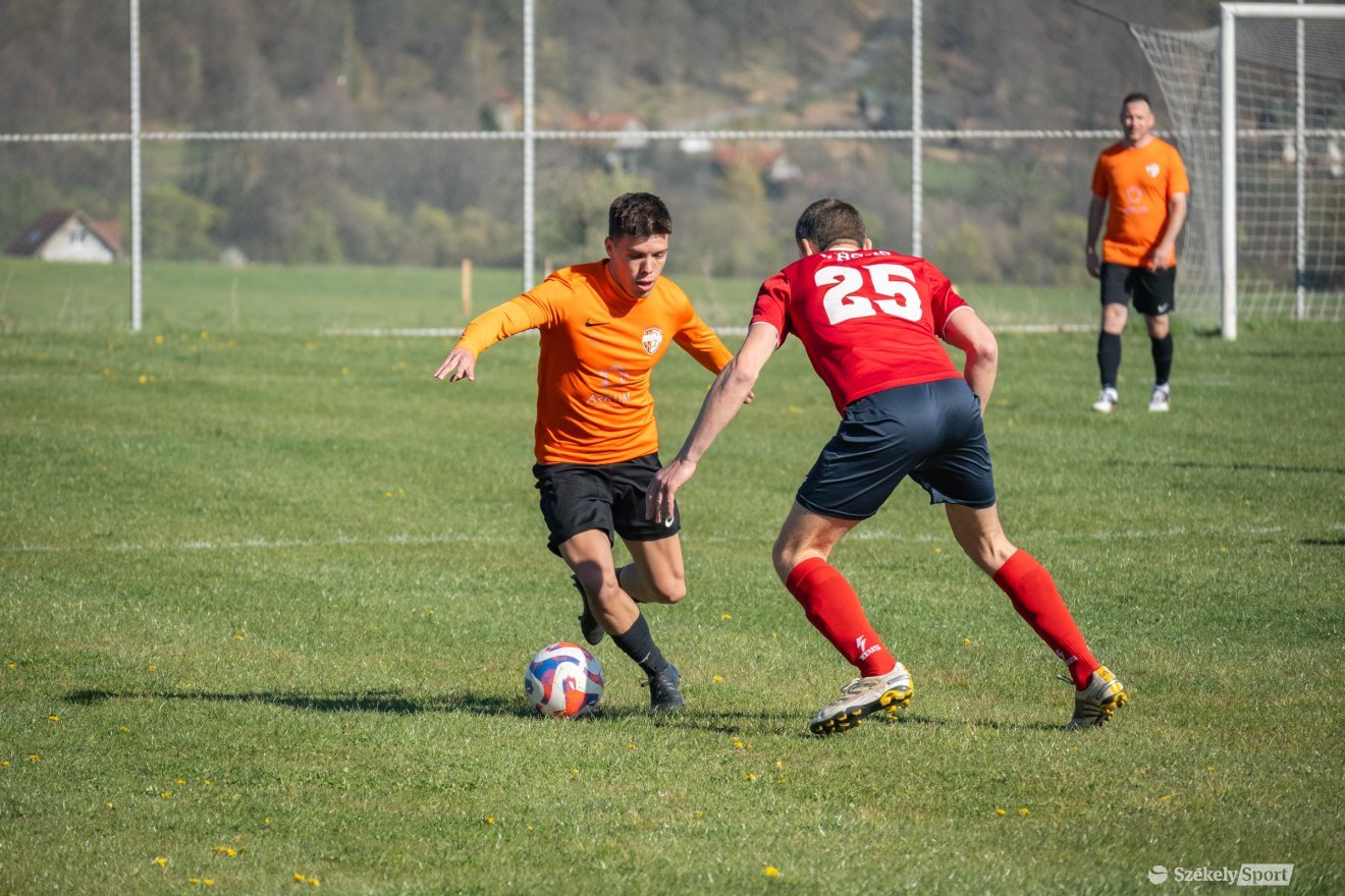 &bullet;  Fotó: Borbély Fanni