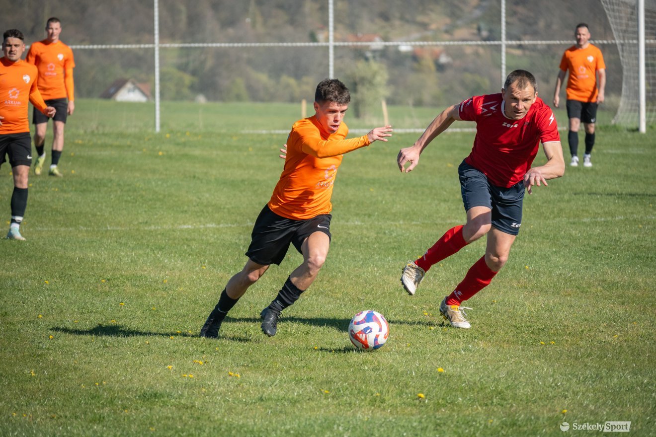 &bullet;  Fotó: Borbély Fanni