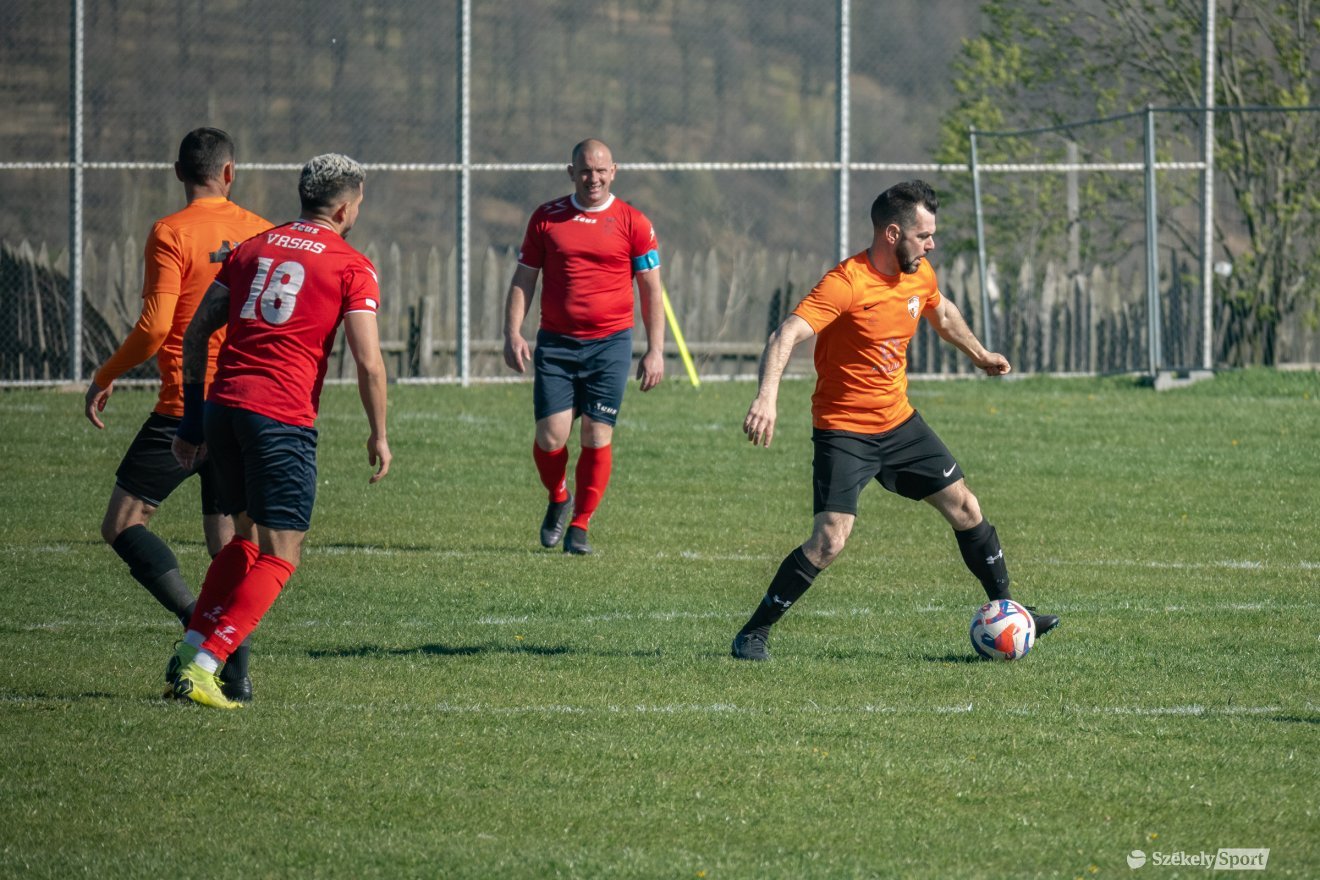 &bullet;  Fotó: Borbély Fanni