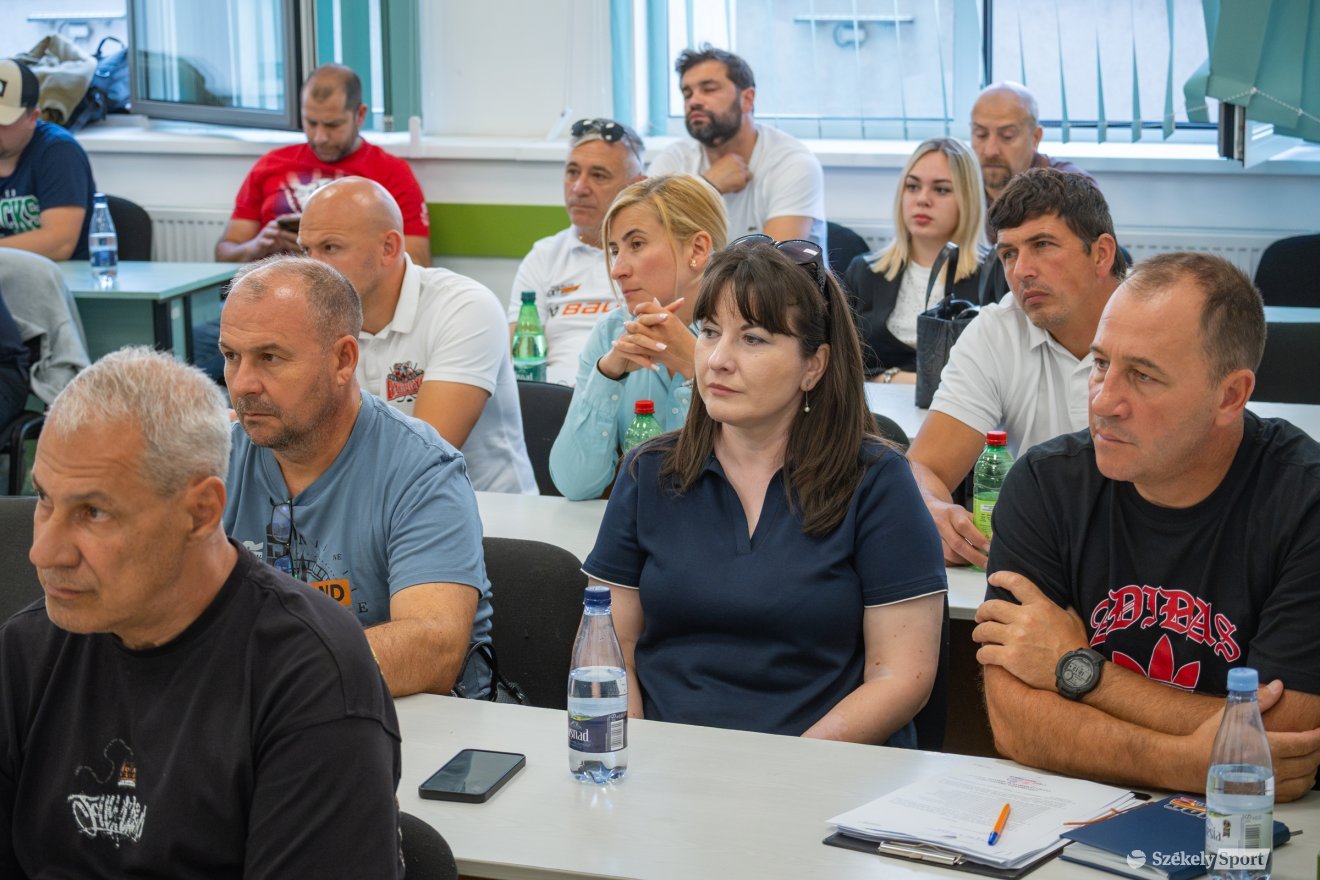 Összesen 24 klub küldött képviselőt a közgyűlésre • Fotó: Borbély Fanni