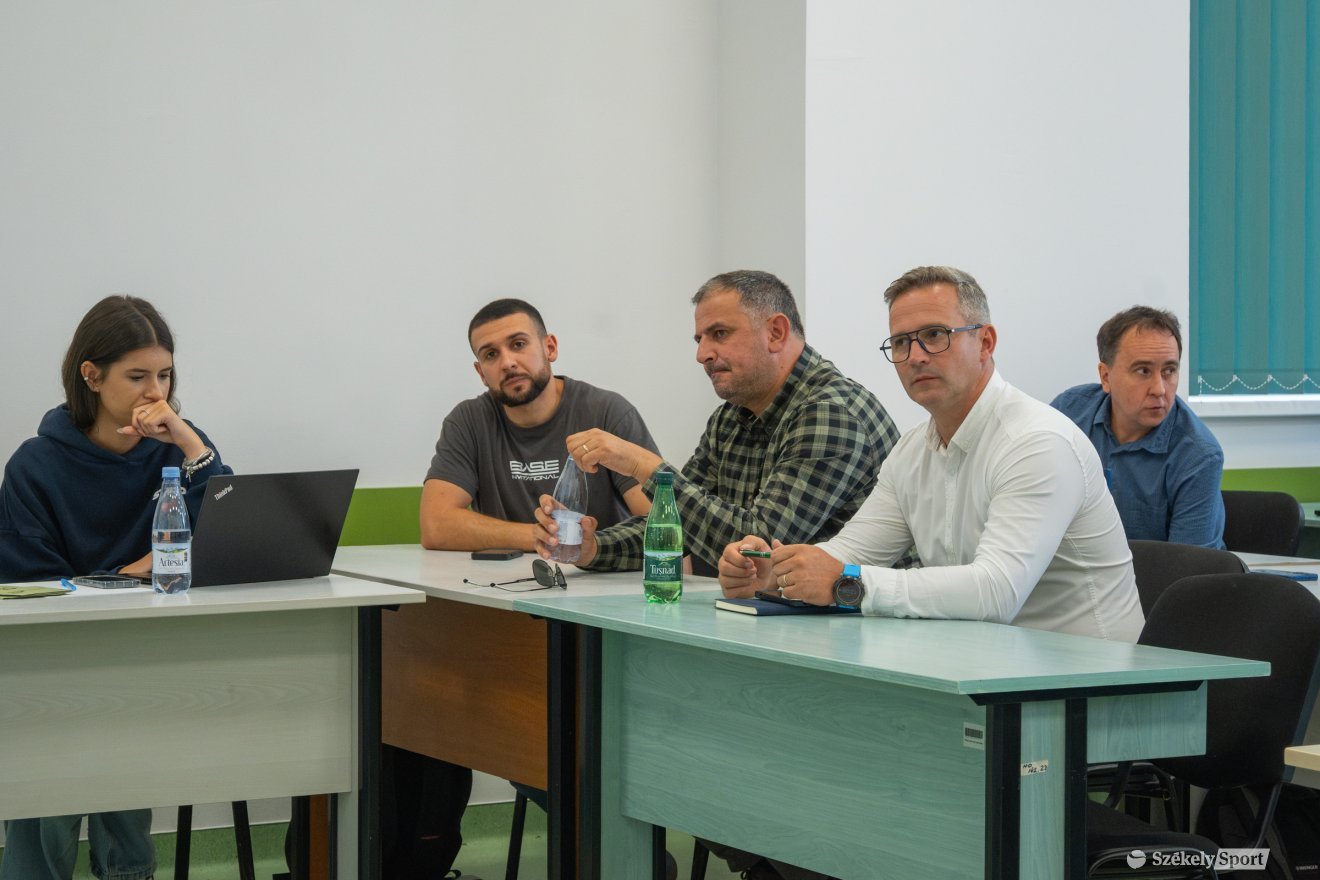 &bullet;  Fotó: Borbély Fanni