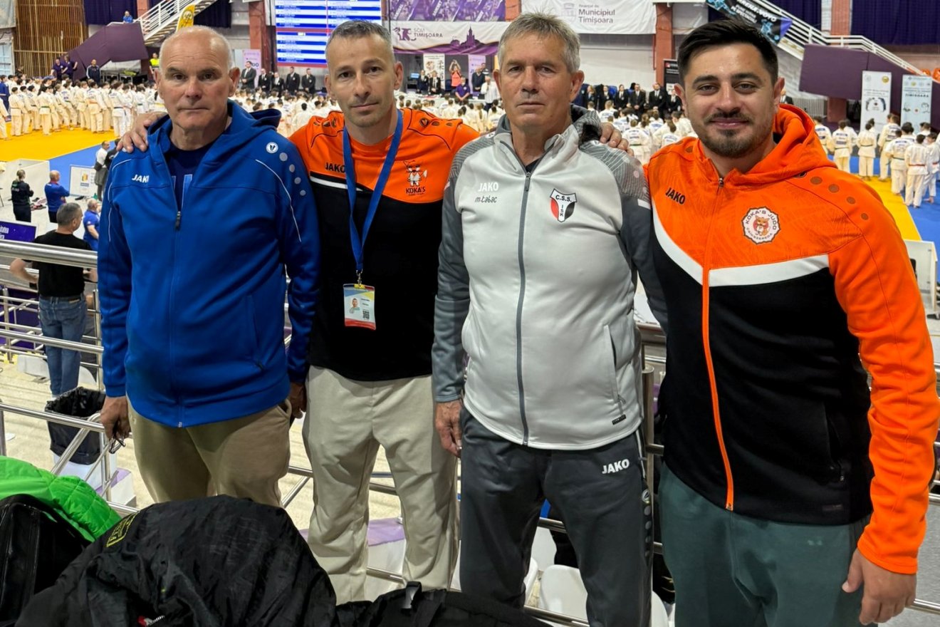 Csíki dzsúdóedzők a temesvári sportcsarnokban &bullet;  Fotó: facebook/ Hargita Judo