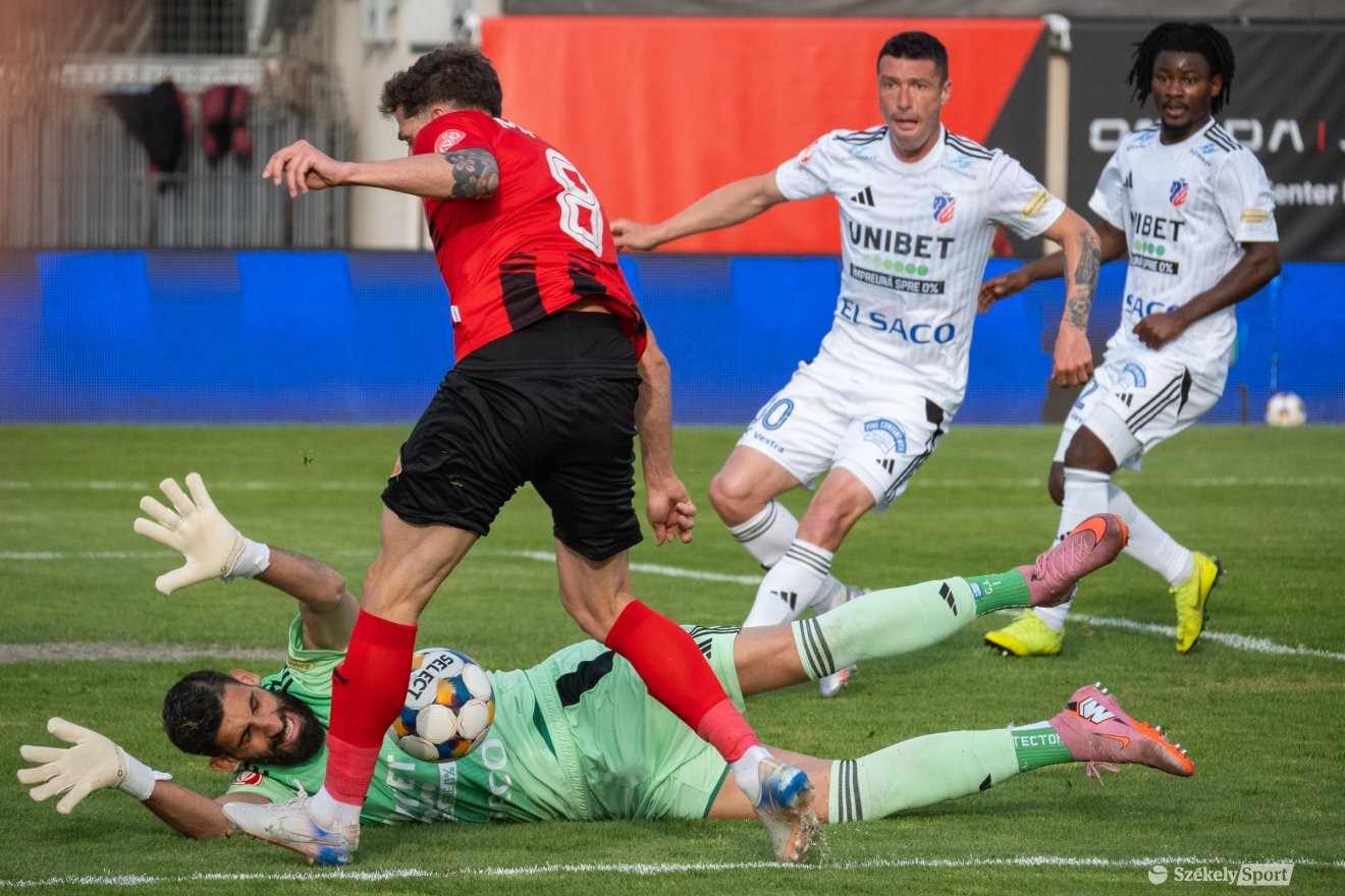 &bullet;  Fotó: Borbély Fanni