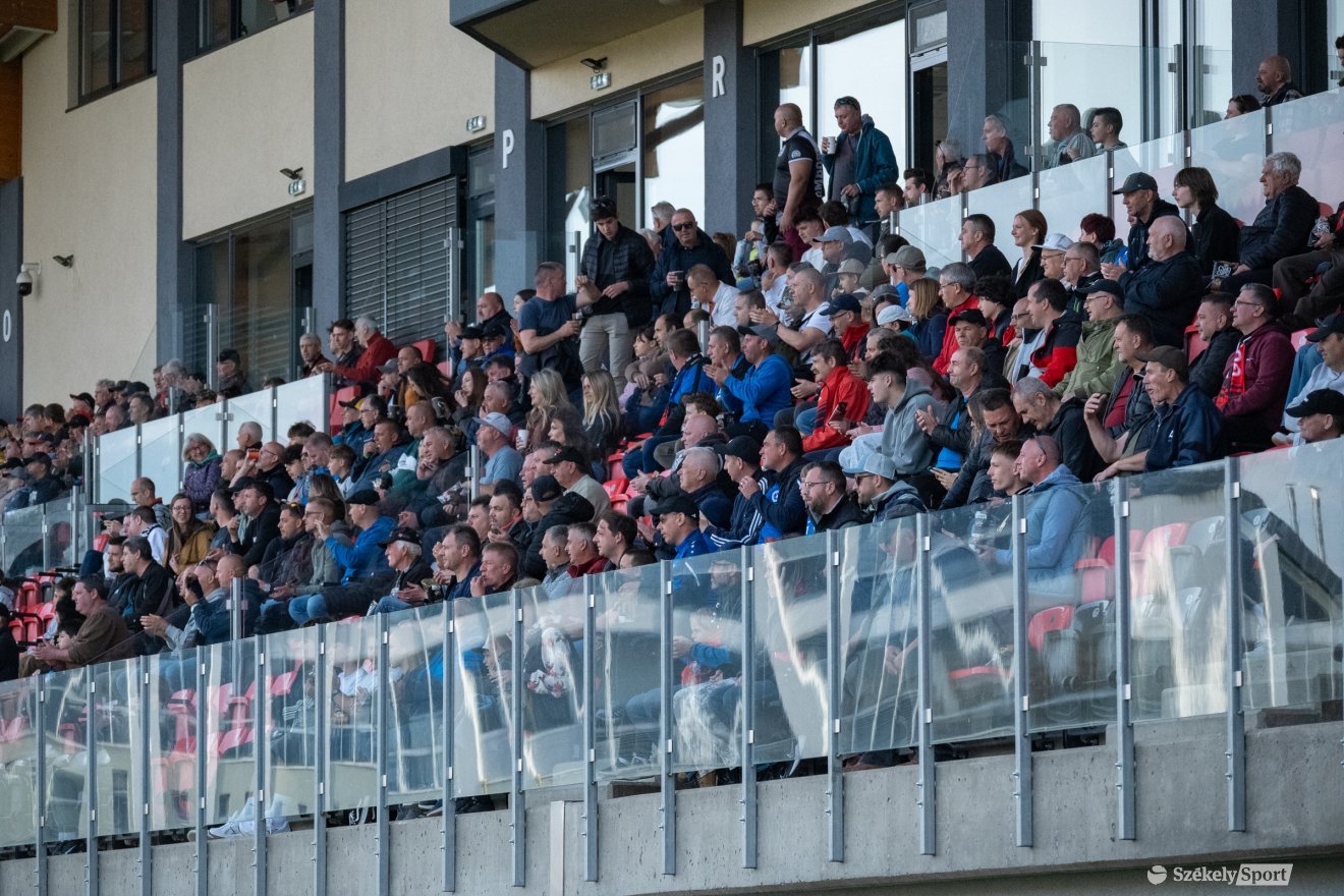&bullet;  Fotó: Borbély Fanni