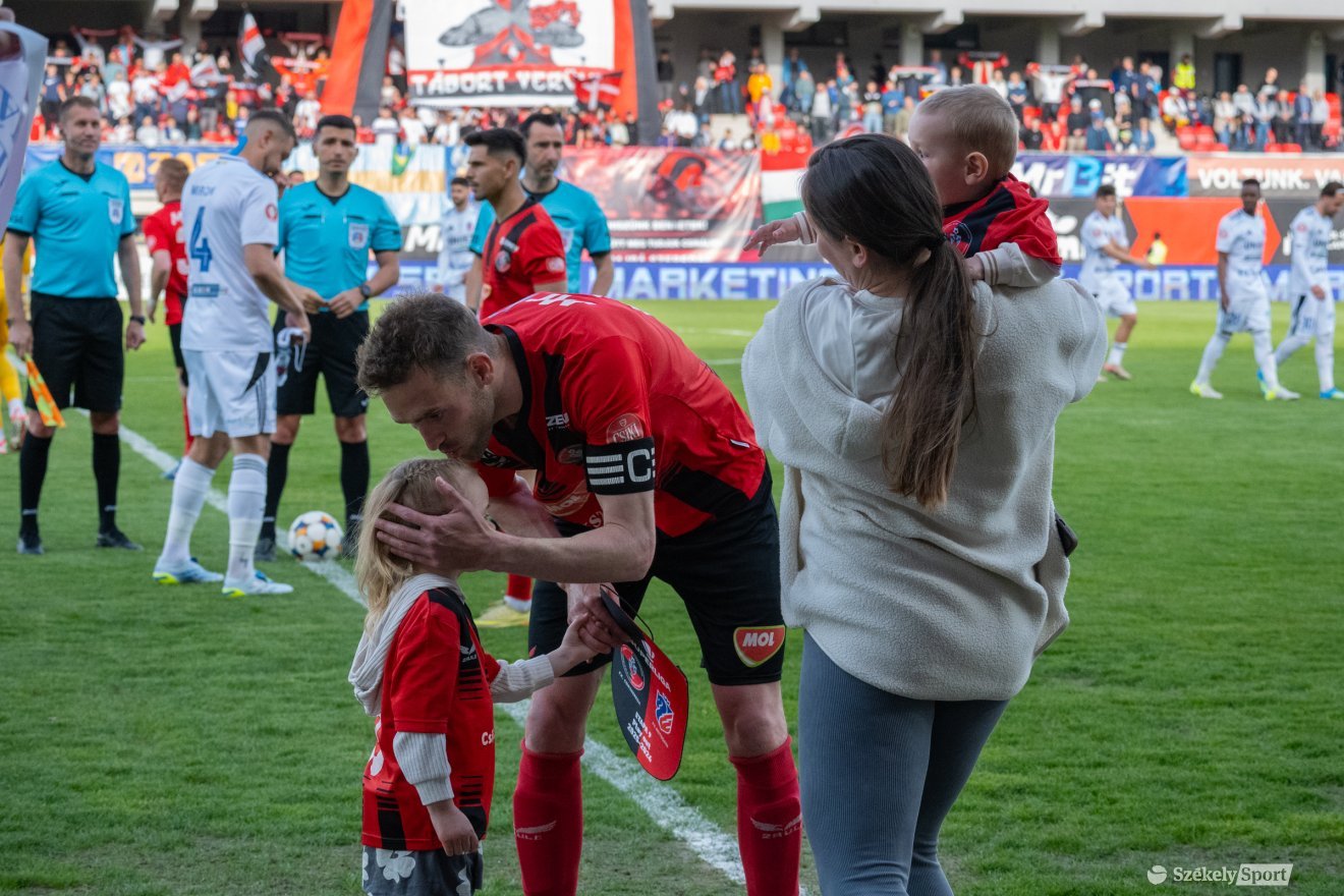 &bullet;  Fotó: Borbély Fanni