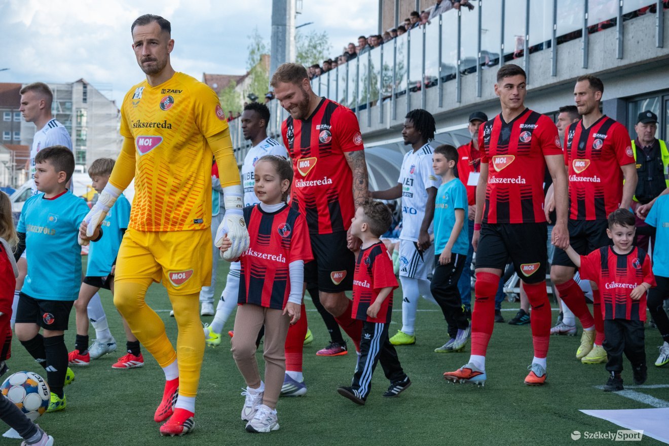 &bullet;  Fotó: Borbély Fanni