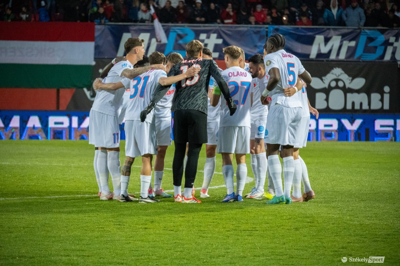 &bullet;  Fotó: Borbély Fanni
