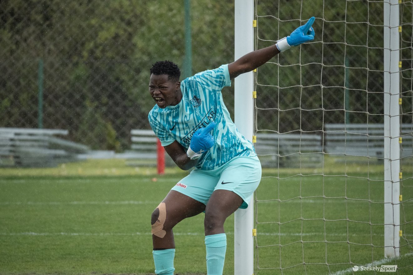 &bullet;  Fotó: Borbély Fanni