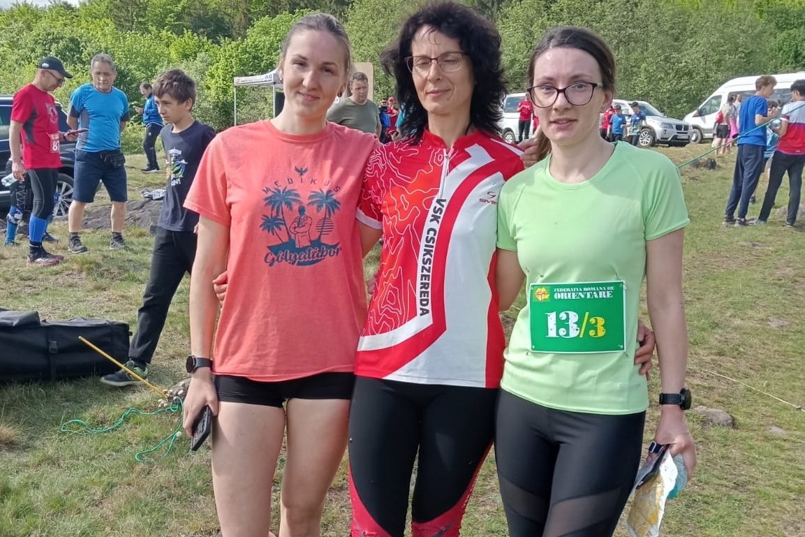 Az ezüstérmes csíki váltó: Szilágyi Iringó, Ráduly Annamária és Nicoleta Păpară &bullet;  Fotó: VSK Csíkszereda