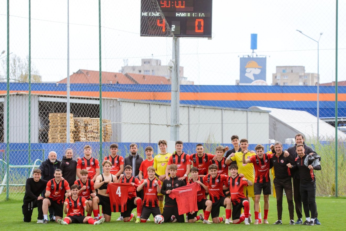A bajnokverés után készült csapatfotó &bullet;  Fotó: facebook/ FK Csíkszereda