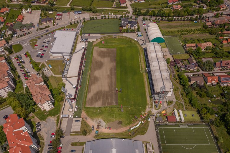 Új gyepszőnyeget kap az FK Csíkszereda stadionja – videóval