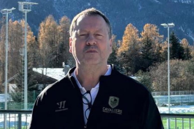Húsz év után visszatért a Sportklub kispadjára a svéd vezetőedző