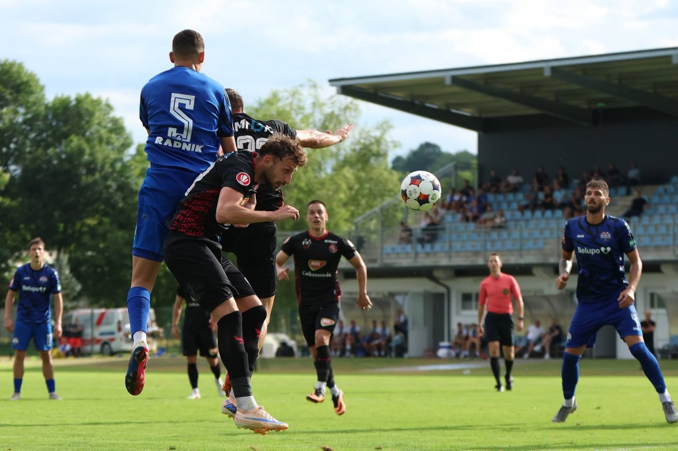 Jelenet az FK Csíkszereda–NK Slaven Belupo mérkőzésről &bullet;  Fotó: Facebook/NK Slaven Belupo