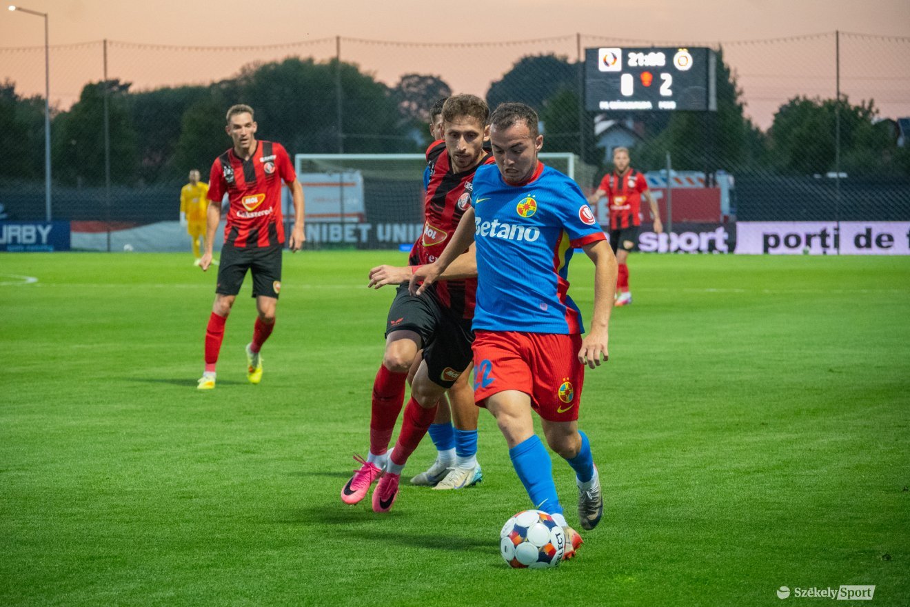 &bullet;  Fotó: Borbély Fanni