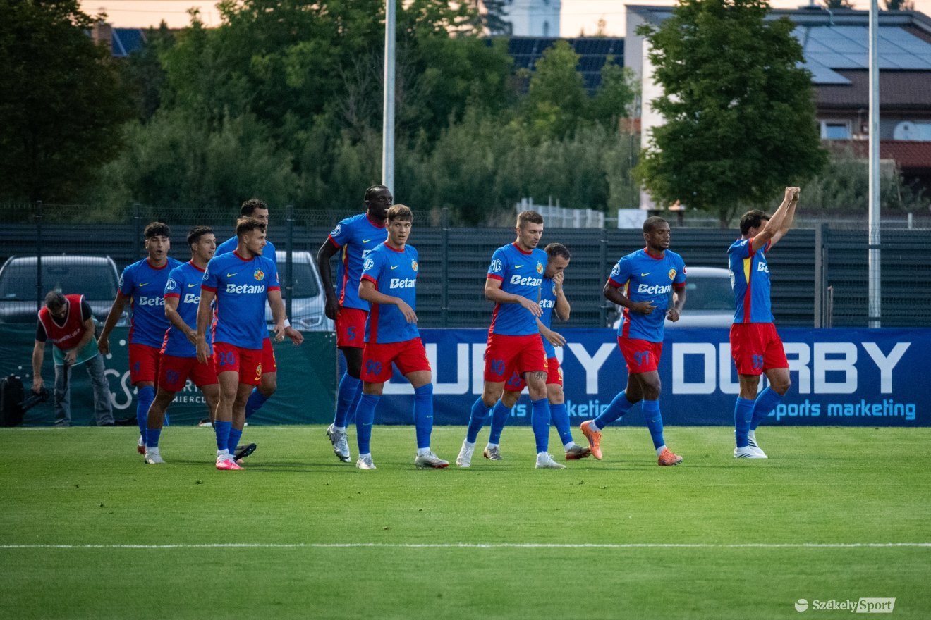 &bullet;  Fotó: Borbély Fanni