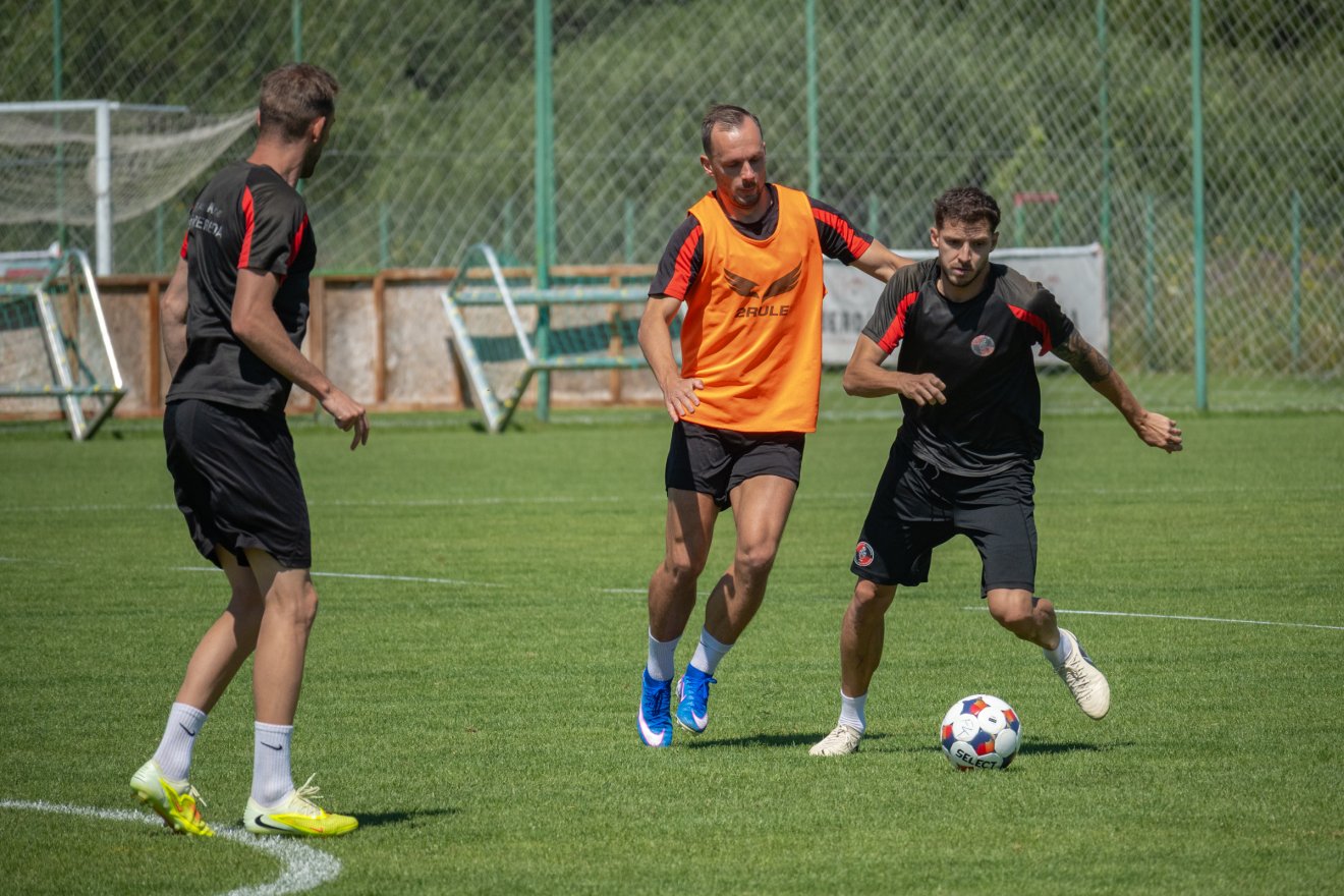 Stabil védekezés és céltudatos támadás – így készült a Farul ellen az FK