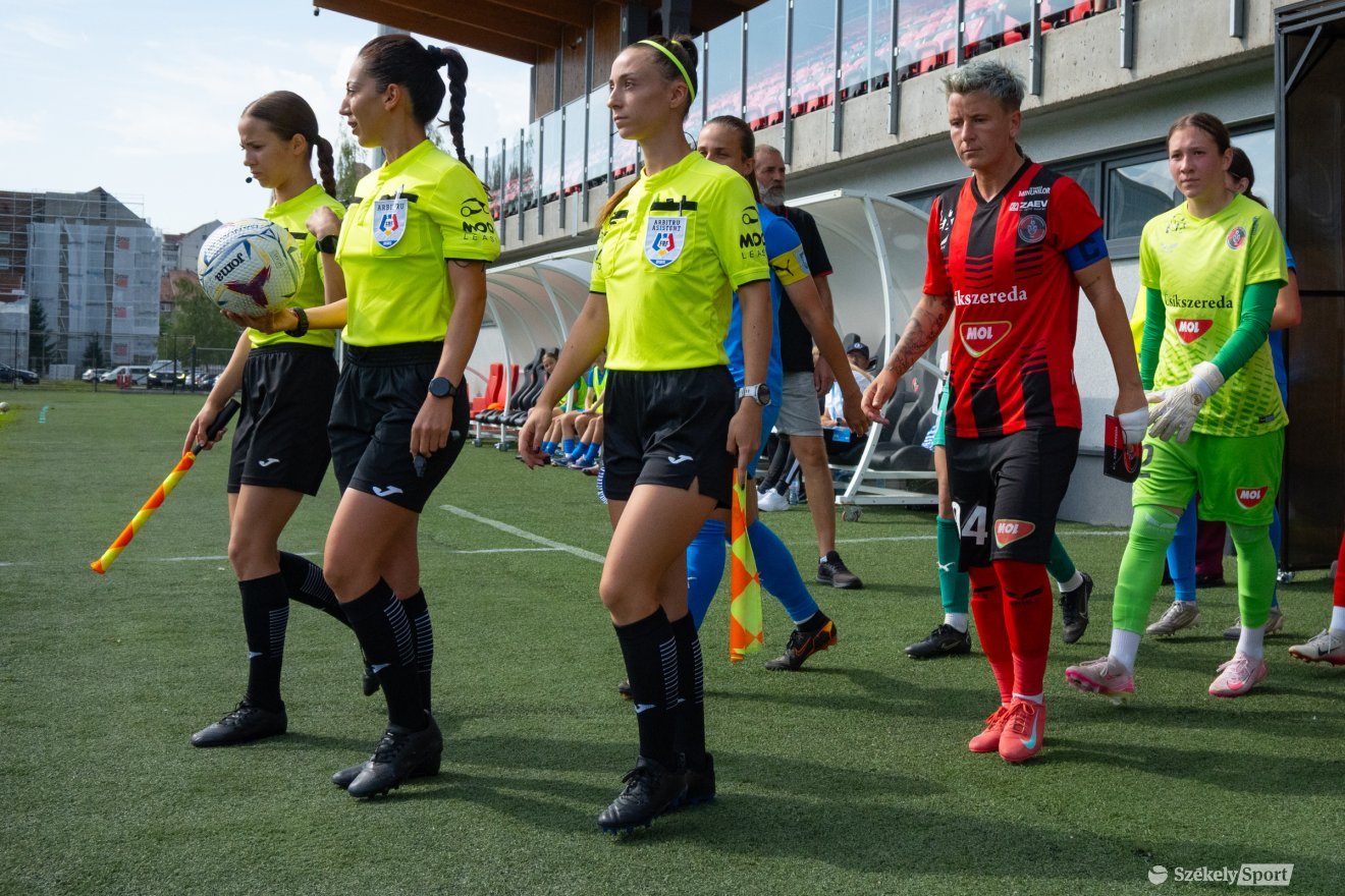 &bullet;  Fotó: Borbély Fanni