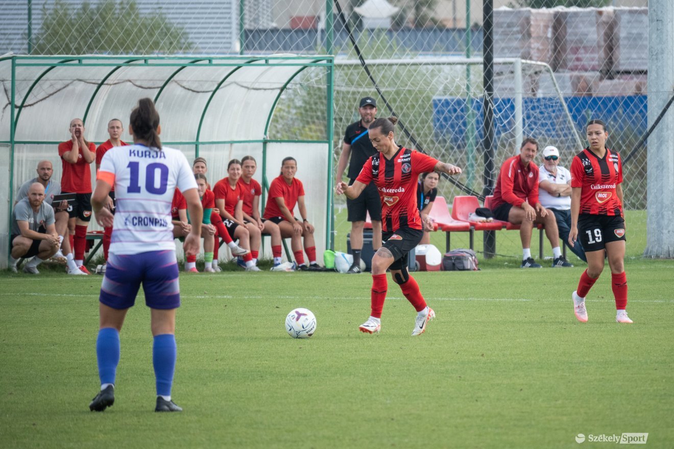 &bullet;  Fotó: Borbély Fanni