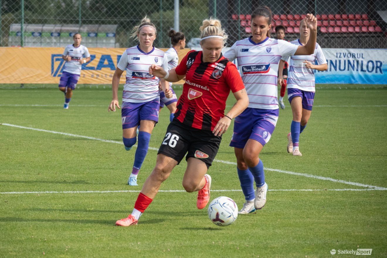 &bullet;  Fotó: Borbély Fanni