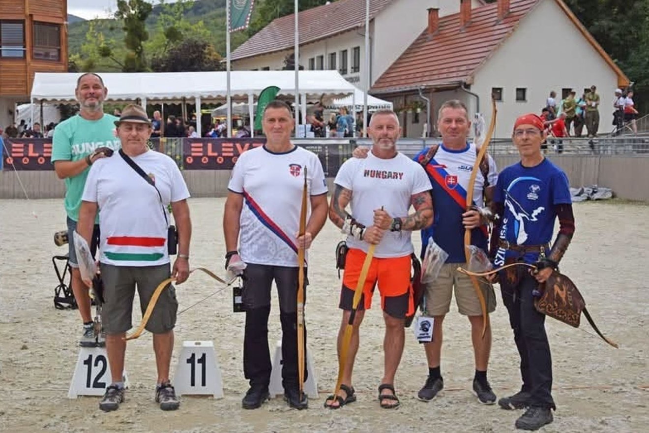 &bullet;  Fotó: Szirtisas Íjász Sportklub