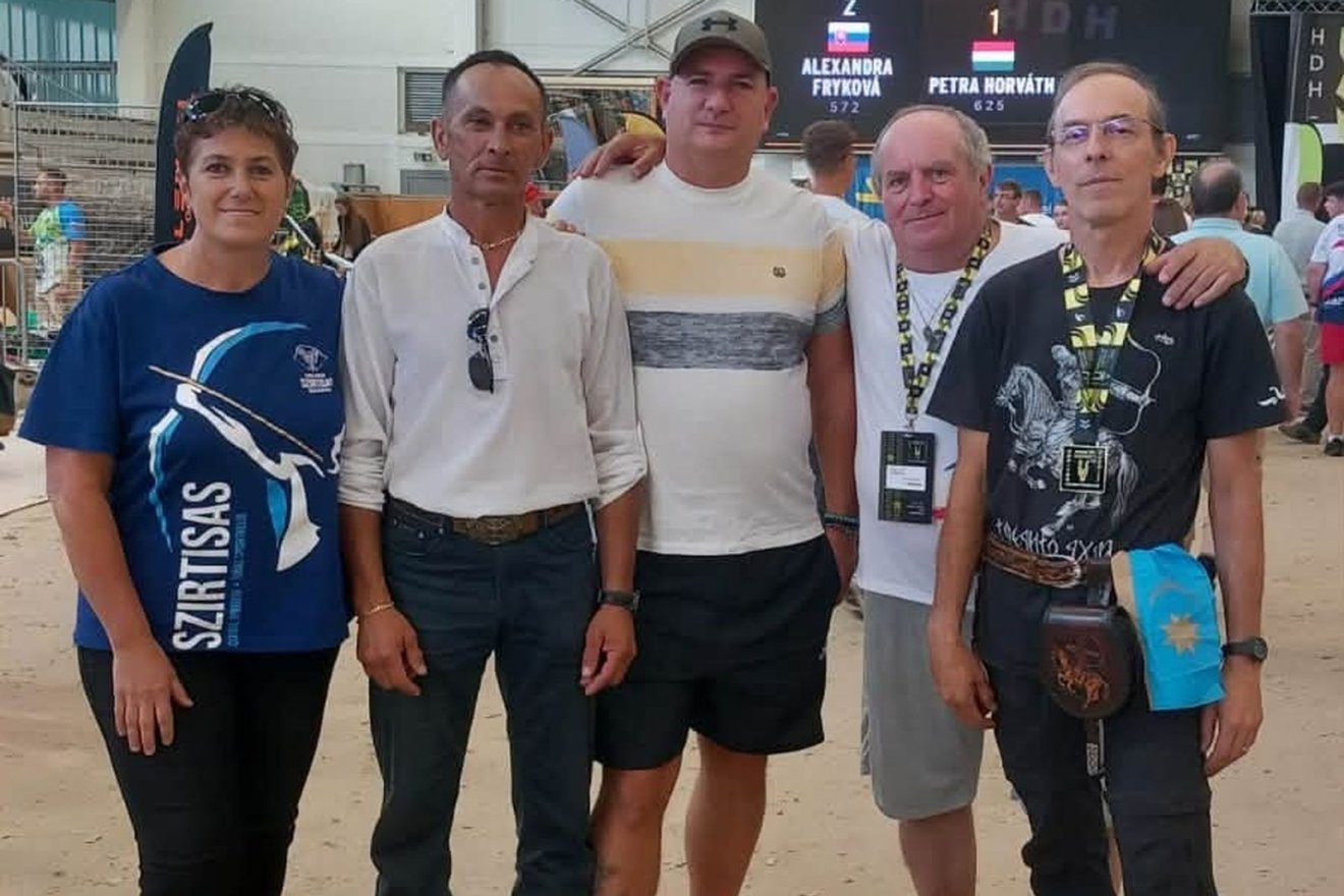 &bullet;  Fotó: Szirtisas Íjász Sportklub
