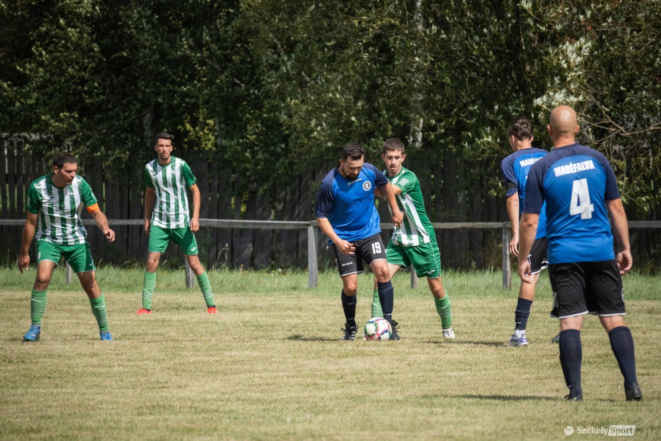 &bullet;  Fotó: Borbély Fanni