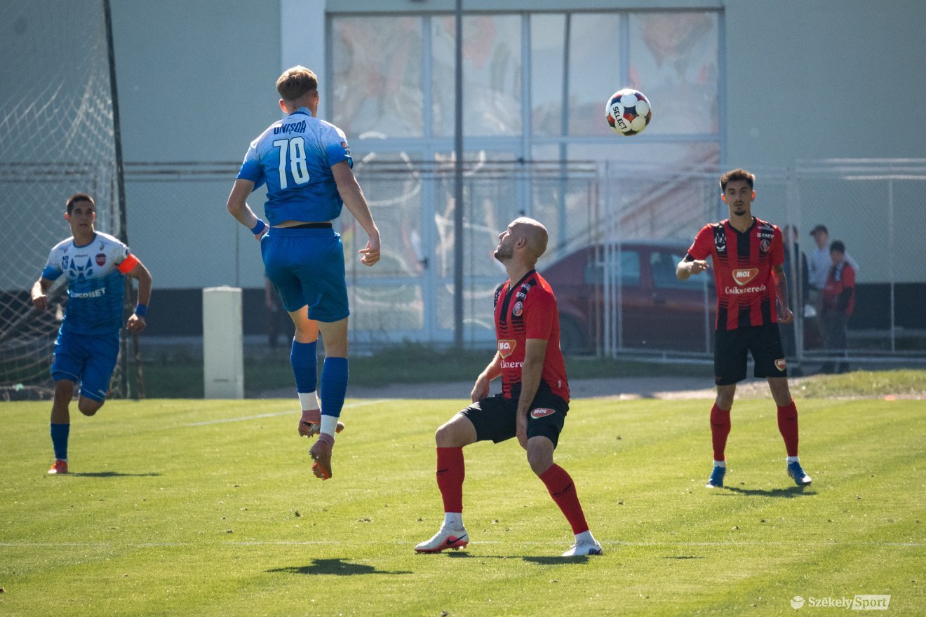 &bullet;  Fotó: Borbély Fanni