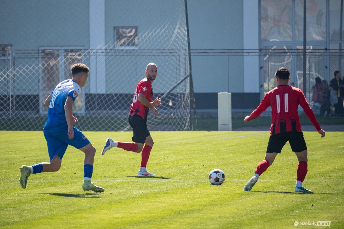 &bullet;  Fotó: Borbély Fanni