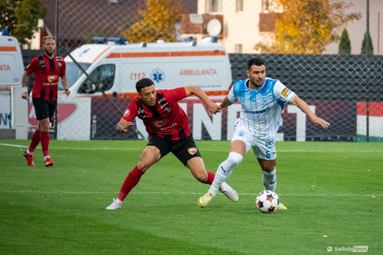 &bullet;  Fotó: Borbély Fanni