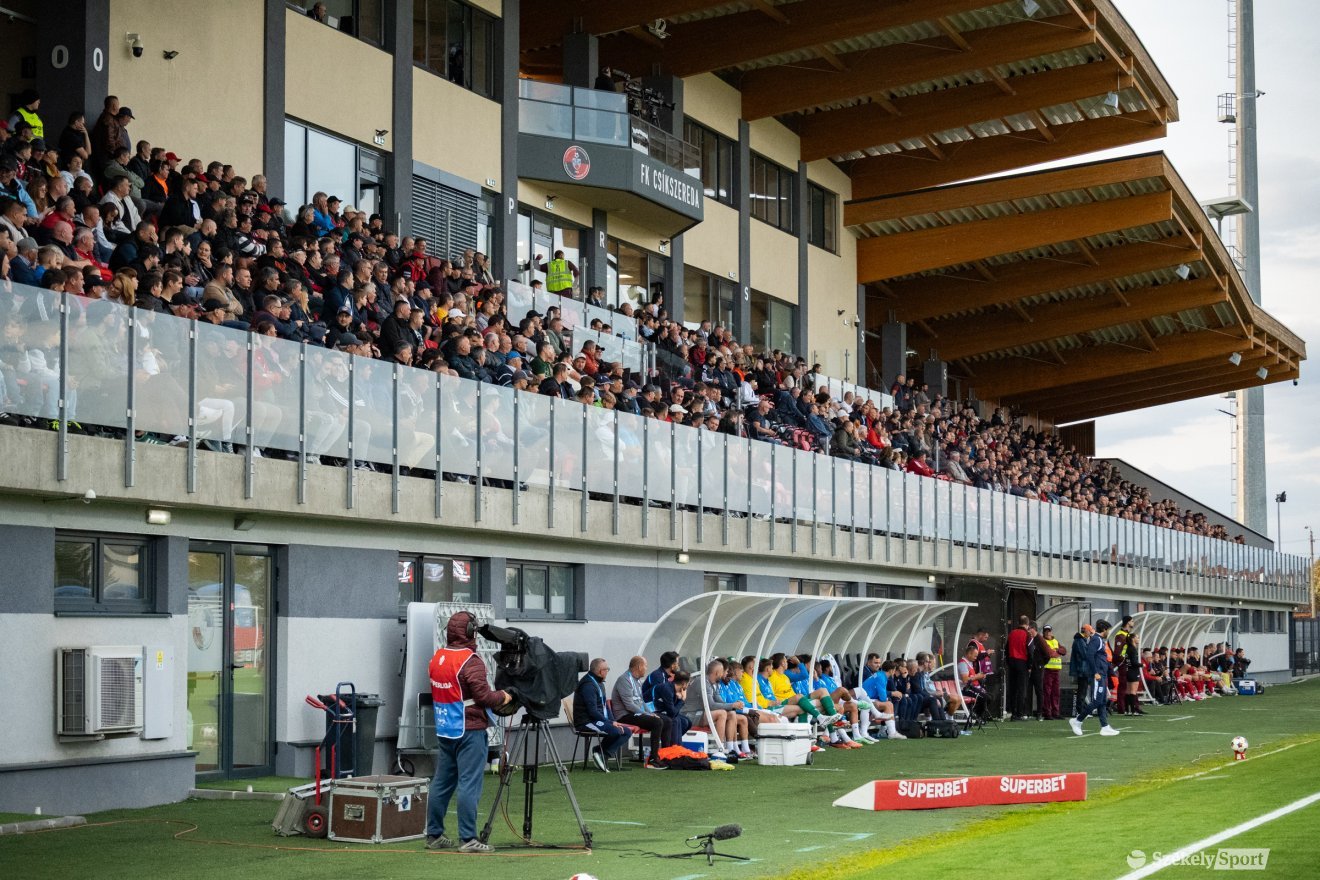 &bullet;  Fotó: Borbély Fanni