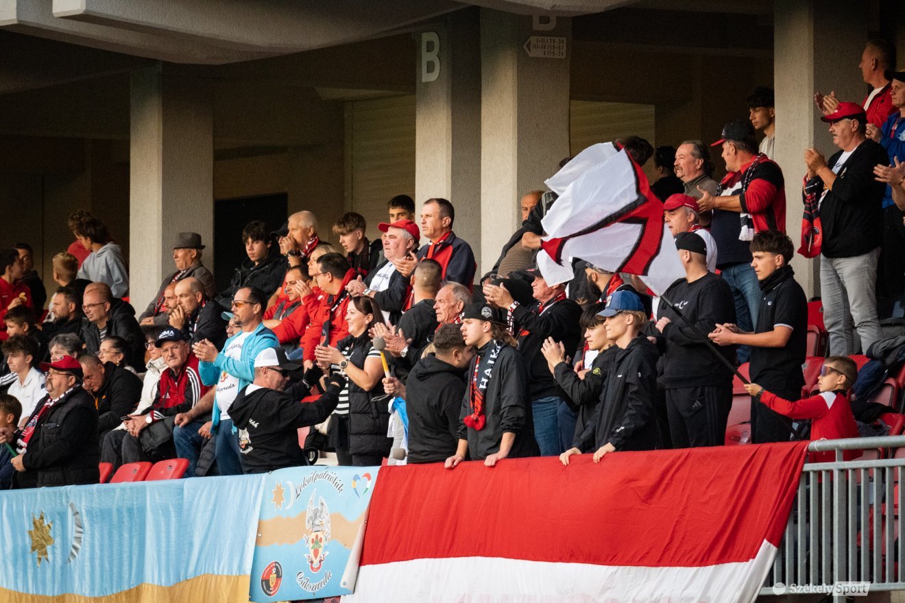 &bullet;  Fotó: Borbély Fanni