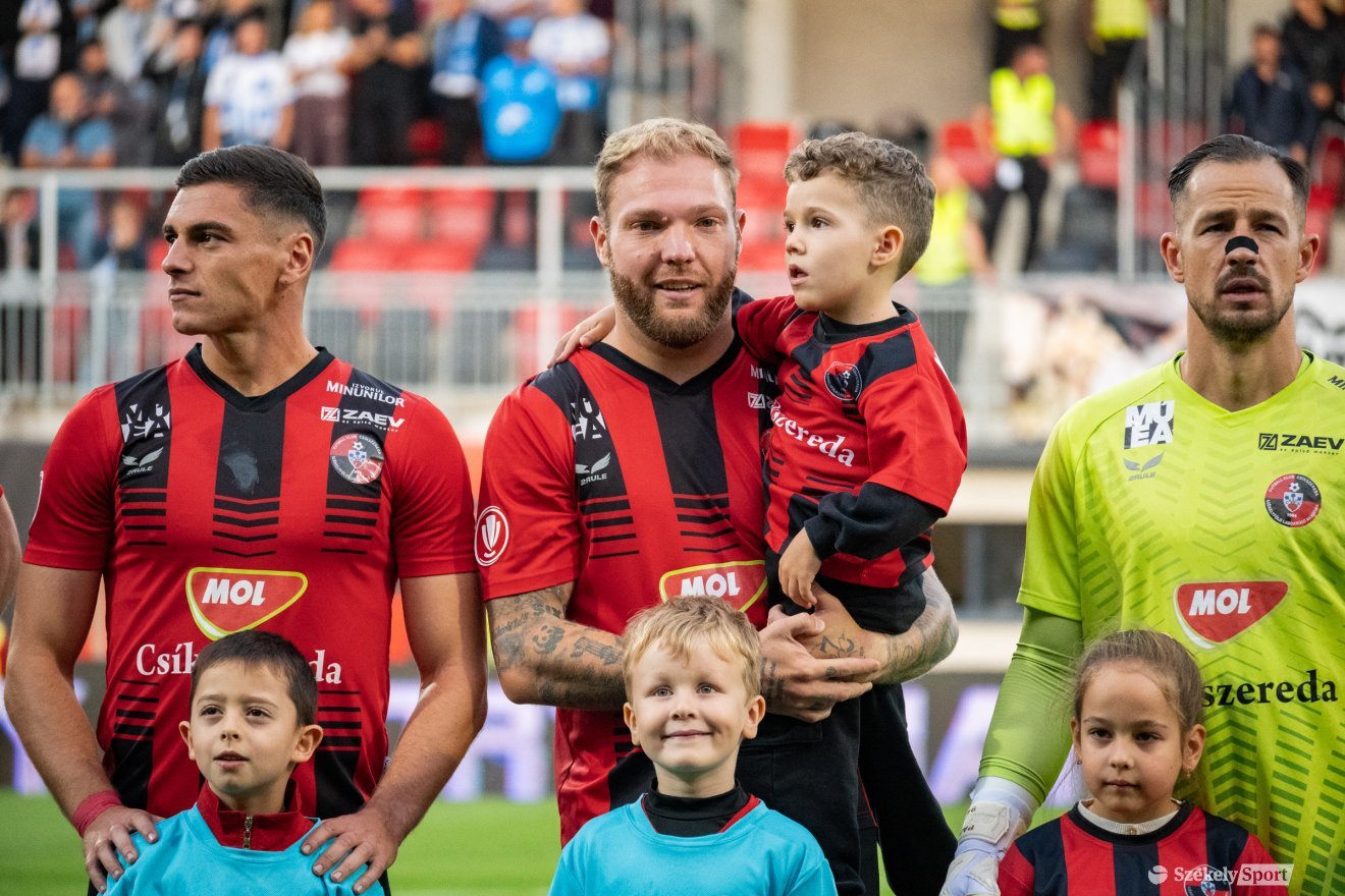 &bullet;  Fotó: Borbély Fanni