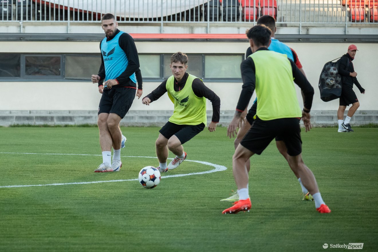 &bullet;  Fotó: Borbély Fanni