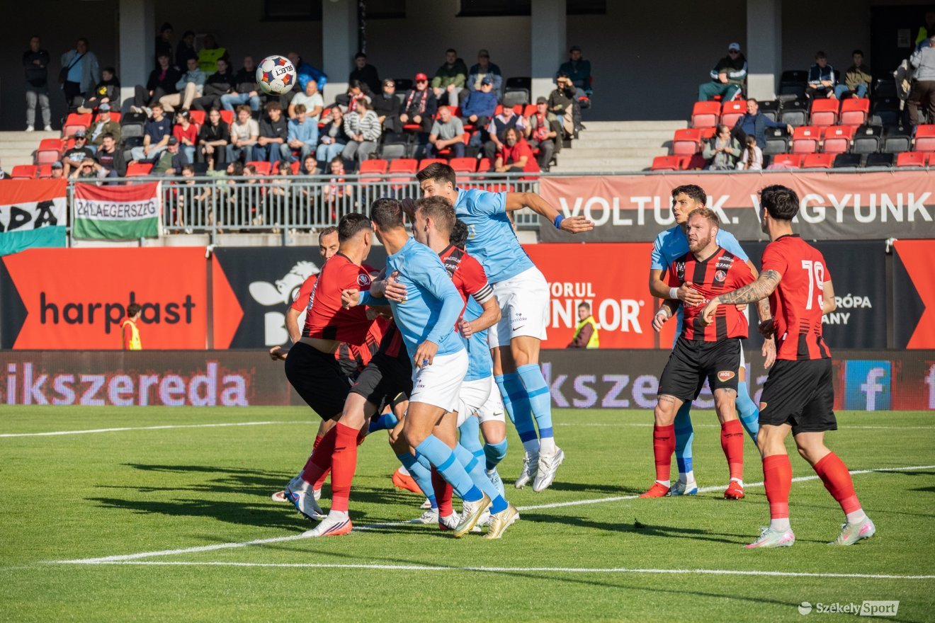 &bullet;  Fotó: Borbély Fanni