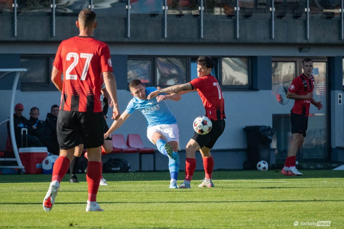 &bullet;  Fotó: Borbély Fanni