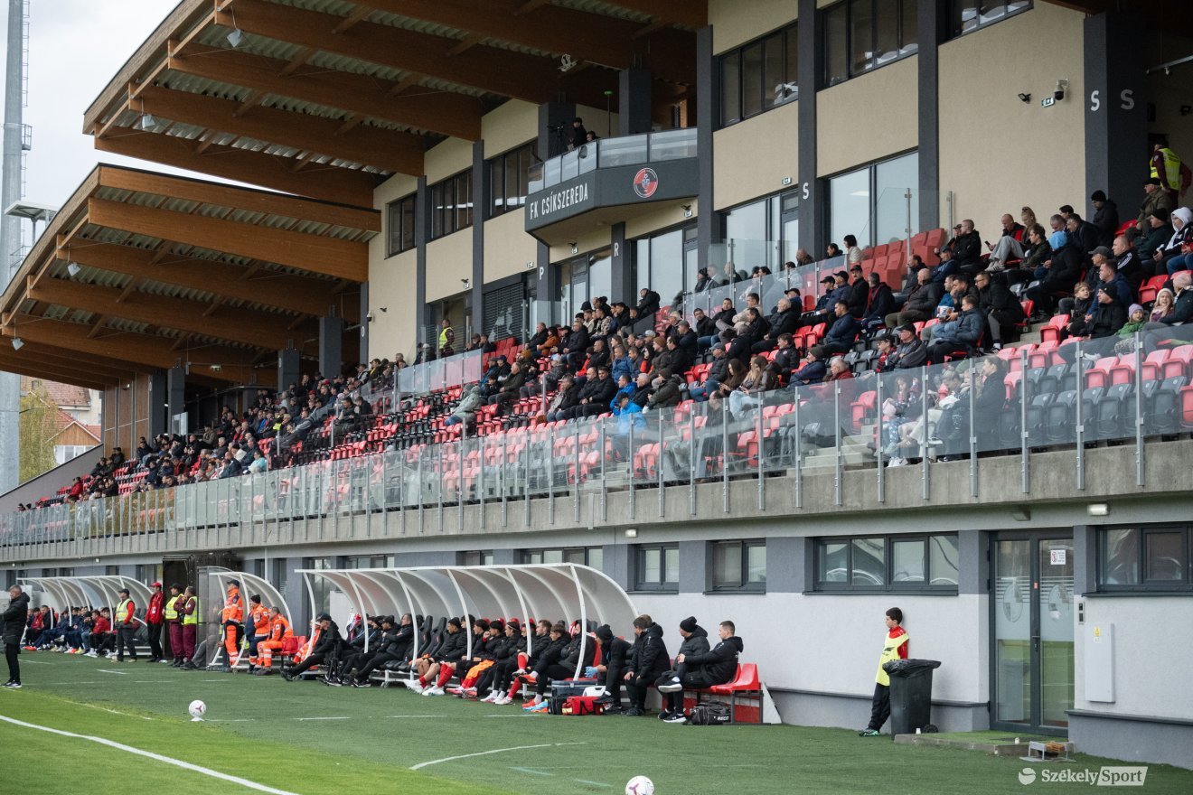 &bullet;  Fotó: Borbély Fanni